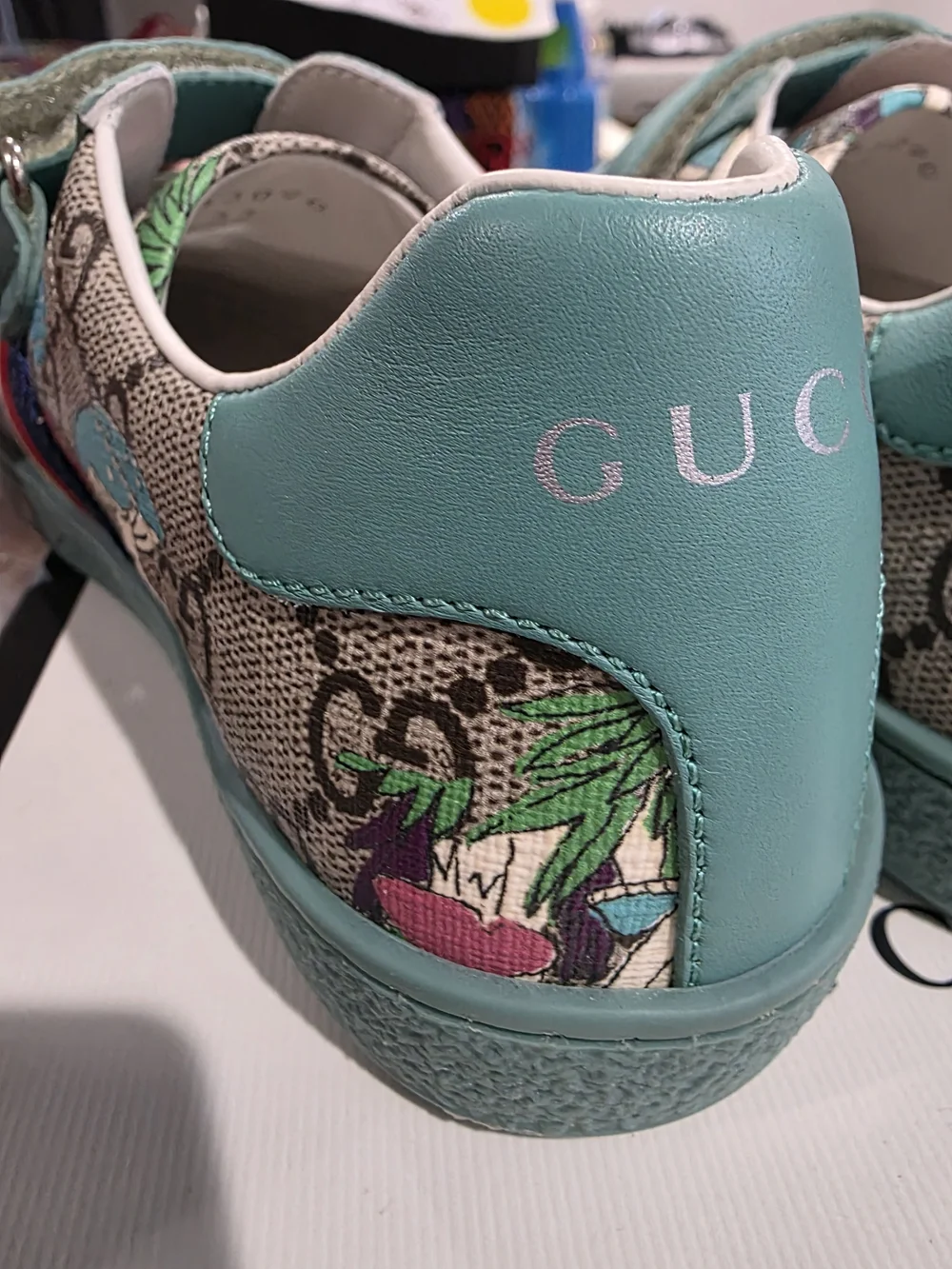 Gucci Kids Teal Mushroom Print Velcro Sneakers Size 33 Kids Like New